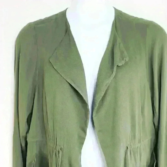 Torrid Size 2 olive green drawstring waist long sleeve blazer - Picture 2 of 15
